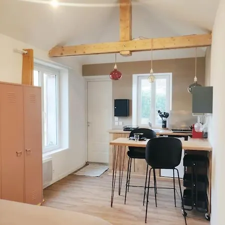 Adorable Maisonnette Proche Fontainebleau/barbizon Apartment